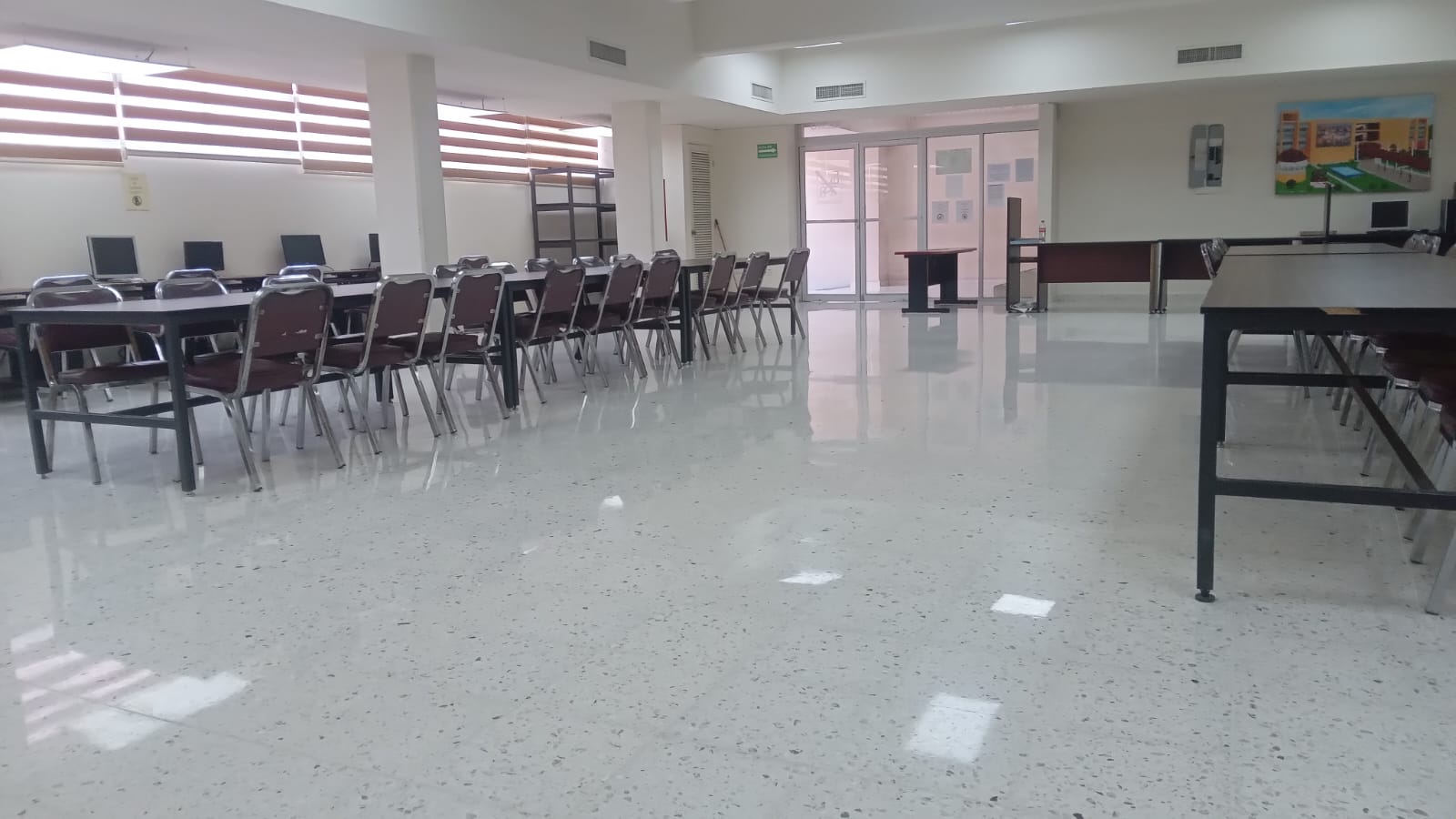 Piso epóxico 8