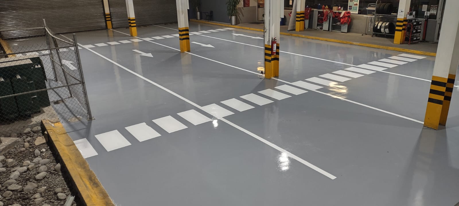 Piso epóxico Monterrey 16